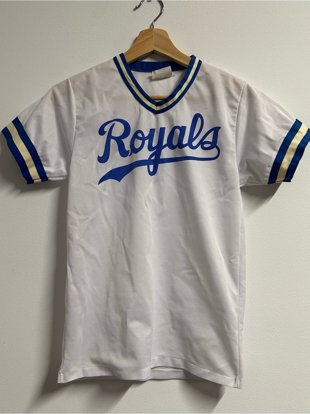 1980s MLB Kansas City Royals White Jersey
Size Youth Large